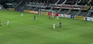 Crónica / [VIDEO] El gol cantado que desaprovechó un juvenil de Olimpia