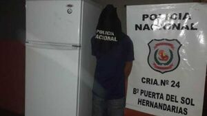 Dejó sin heladera a su ex mientras ella estaba en el hospital