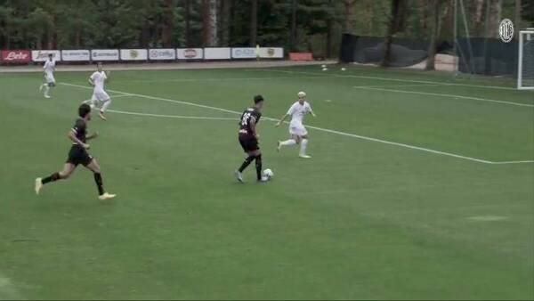 Crónica / [VIDEO] ¡El mitã'i paraguayo chutó en el primer equipo del Milan de Italia!