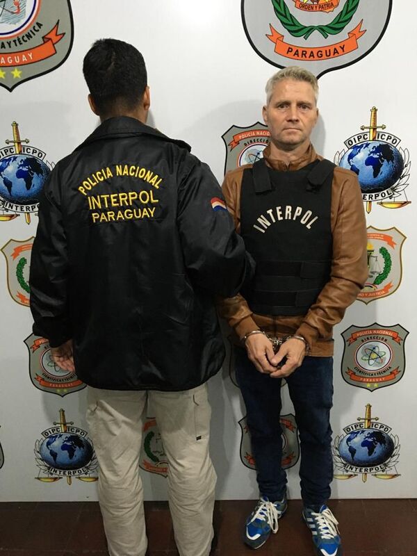 Cae rumano por tratar de sacar del país a su hija de 10 años - Policiales - ABC Color