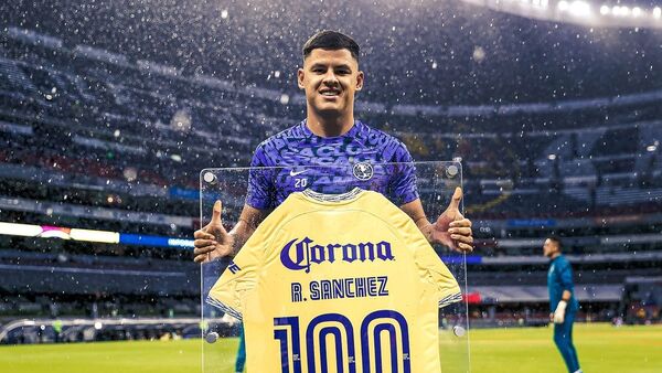 El Cachorro completa 100 partidos con las Águilas