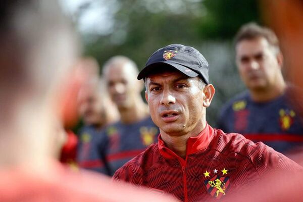 Diario HOY | Florentín será presentado esta tarde en General Caballero