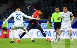 Crónica / Claudio Aquino: “Hay cosas que se hablan que molestan mucho”