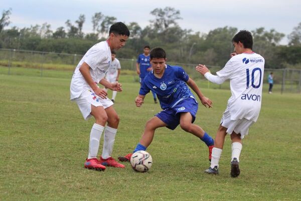 Sol de América, único líder en la Sub 14 - Fútbol - ABC Color