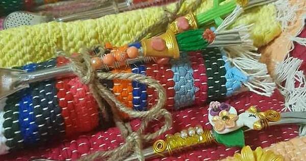 La Nación / Emprendedora produce artesanía moderna con porcelana fría elaborada por ella misma