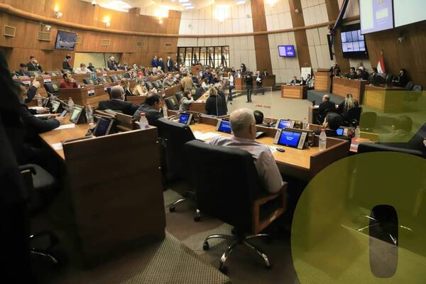 Crónica / Opá circo en Diputados y juicio político a Sandra Quiñónez fue al archivo