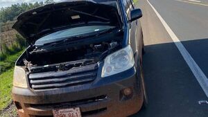 Hallan abandonada la camioneta robada a la salida de un motel