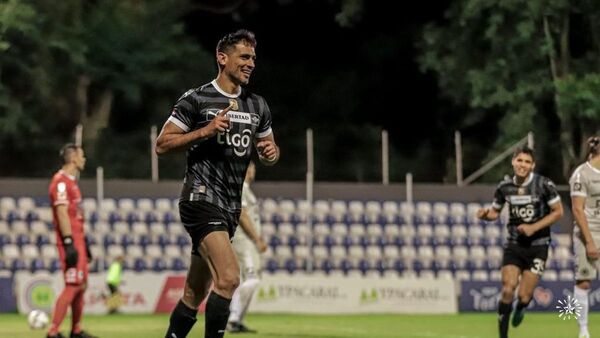 Roque, el goleador más veterano a nivel mundial