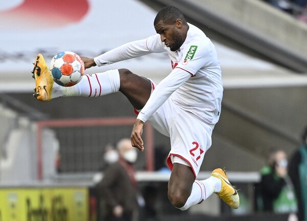 Diario HOY | Borussia Dortmund ficha al francés Modeste para reemplazar a Haller