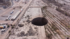 Minera chilena asegura que misterioso cráter gigante no ha crecido - MarketData
