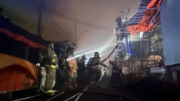 Comuna critica lentitud de la ANDE al desatarse incendio en Mercado 4