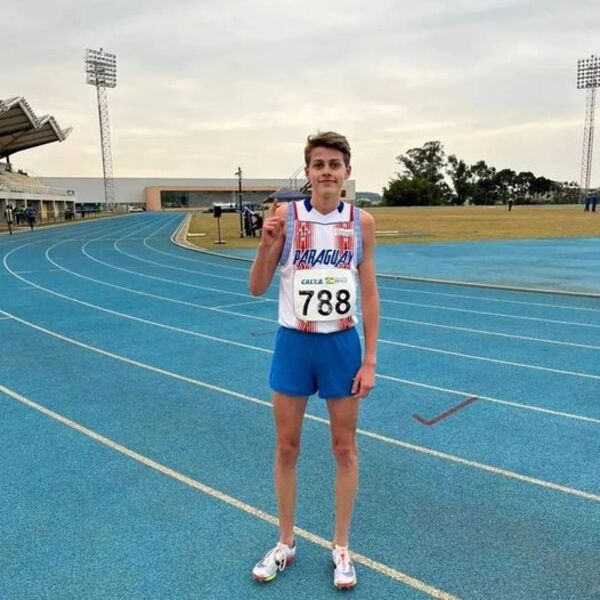 Santarriteño se destaca en campeonato de atletismo