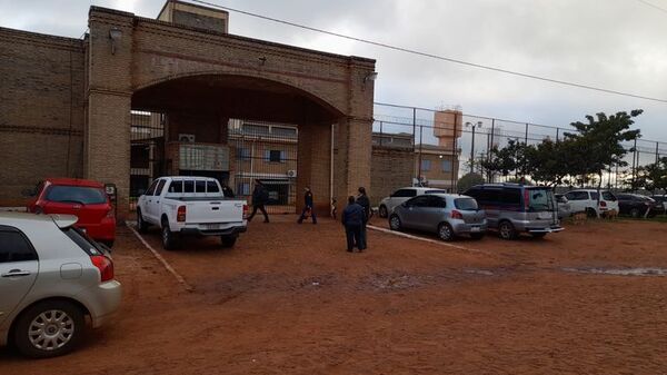 Los frondosos prontuarios de los reclusos que siguen prófugos en Misiones - Policiales - ABC Color