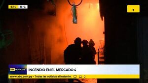 Local de Feria Aragón totalmente incendiado  - ABC Noticias - ABC Color