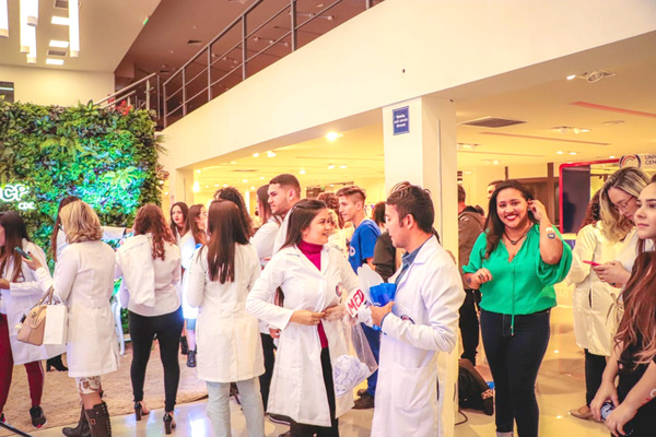 Universidad Central del Paraguay realizó acto de bienvenida a los nuevos alumnos - La Clave