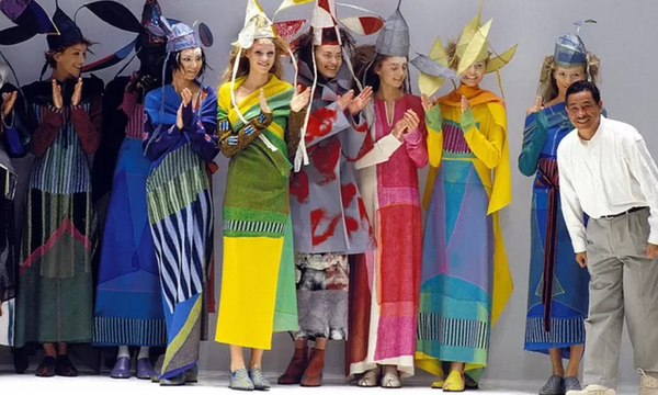 Muere Issey Miyake, el famoso diseñador japonés a los 84 años - OviedoPress