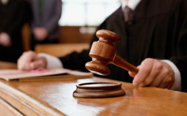 Túa irresponsable enfrentará juicio por no asistir a hija menor - La Clave