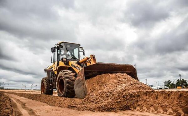 Continúan trabajos de reacondicionamiento en playas de Encarnación