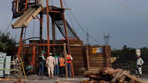 Se perforará 5 nuevos pozos para salvar a 10 mineros mexicanos