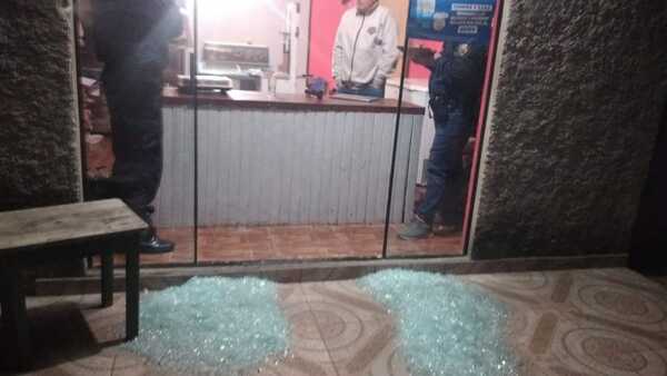 Atacan a balazos un comercio en San Pedro del Paraná