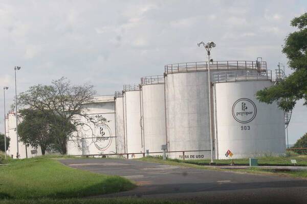 Diario HOY | Petropar negocia con Bolivia la compra directa de gas licuado