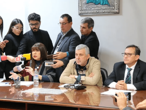 Liberales que permitieron el archivo del juicio a Quiñónez presentan nuevo libelo acusatorio · Radio Monumental 1080 AM