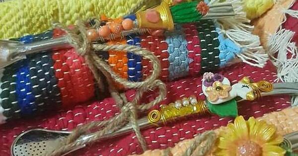 La Nación / Artesana produce trabajos nuevos con porcelana fría