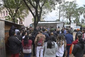 Ocupantes de plazas serán llevados al Parque Solidaridad de manera temporal - Nacionales - ABC Color