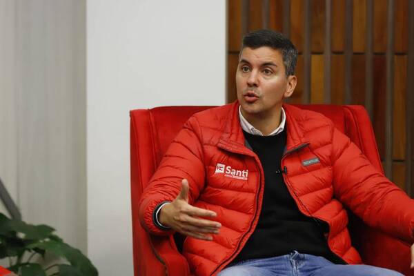 Crónica / Santi Peña extiende su brazo solidario con afectados por el incendio en el Mercado 4