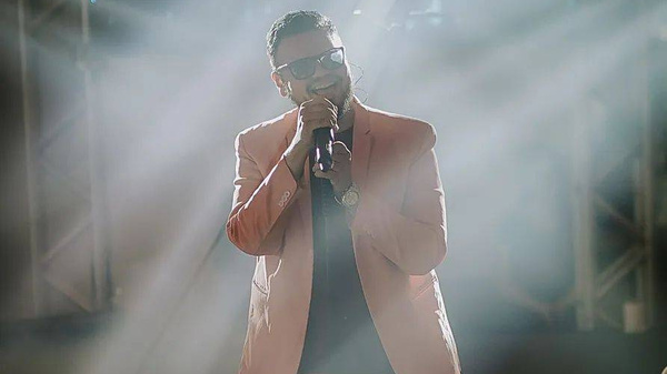 Crónica / Le robaron a un cantante mientras se descuereaba en el gym