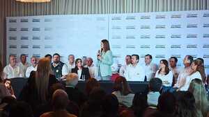 Kattya González descabalga a precandidatura presidencial y apunta a la Senaduría | 1000 Noticias