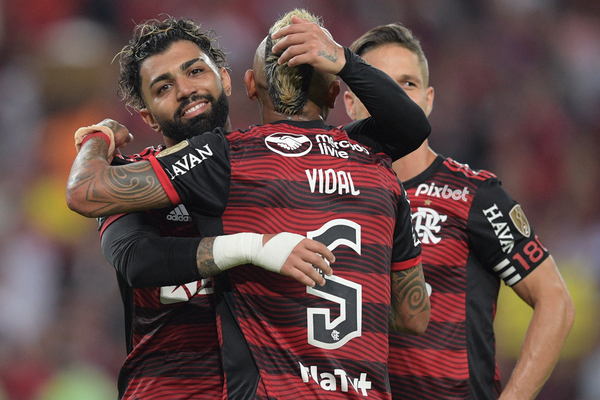 Diario HOY | Flamengo le da otra lección a Corinthians y se planta en semifinales