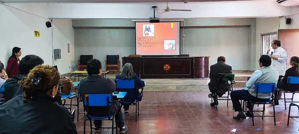 Diario HOY | Enseñaron nociones básicas de primeros auxilios a docentes y alumnos