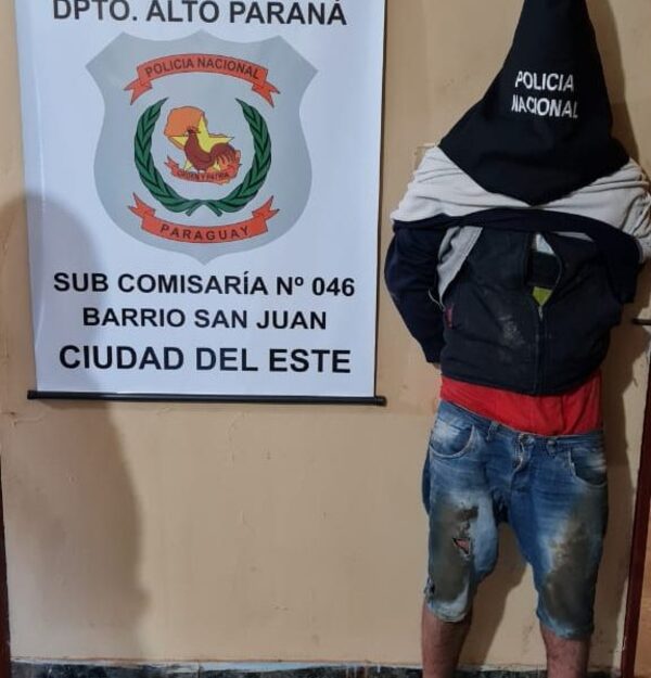Detienen a hombre con varias órdenes de captura