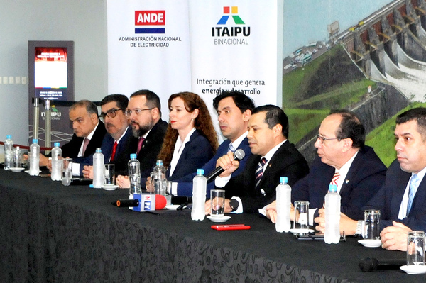 Desde septiembre habrá reducción de la factura de luz, anuncia la ANDE - La Clave