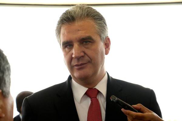Su bancada no dará apoyo a Riera para ser embajador ante OEA, dice Bacchetta | 1000 Noticias