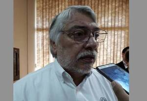 Crónica / Lugo se descompensó, fue retirado en silla de ruedas
