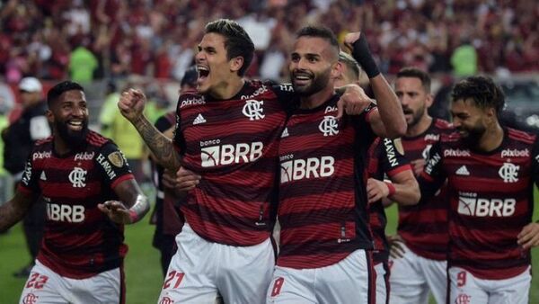 Flamengo elimina al Corinthians de Fabián Balbuena