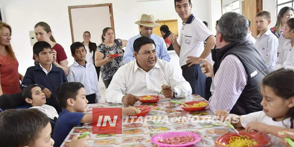 GOBERNADOR PIDIÓ ADENDA PARA AMPLIAR DÍAS DE ALMUERZO