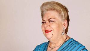 Crónica / ¿Paquita la del Barrio será presidenta de México?