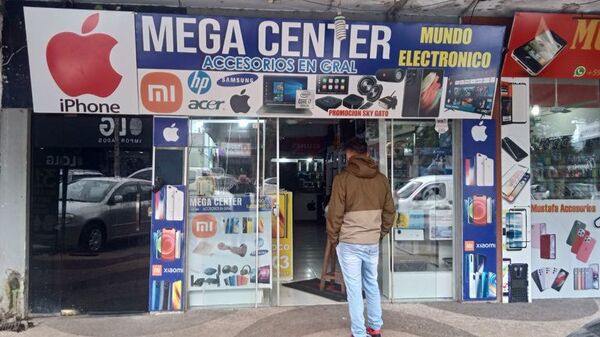 Pelan un negocio de celulares en Salto - Policiales - ABC Color