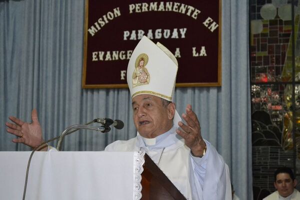 Monseñor Medina: “Los 18 diputados liberales son una vergüenza para el país y para el PLRA” - Política - ABC Color