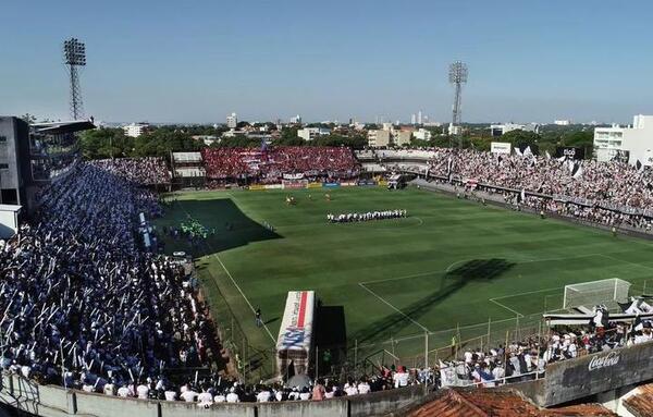 Clásico: hinchada de Cerro no podrá ingresar con banderas y bombos, advierten