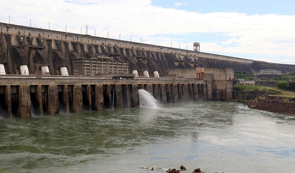 Brasil y Paraguay pactan la primera reducción de la tarifa de Itaipú en 13 años - MarketData