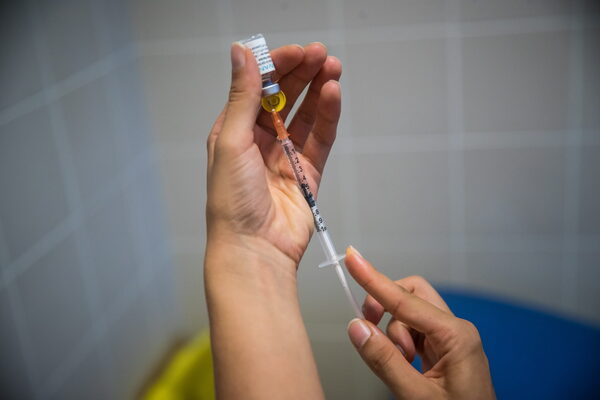 Perú comprará vacunas contra la viruela del mono a través de la OPS - MarketData