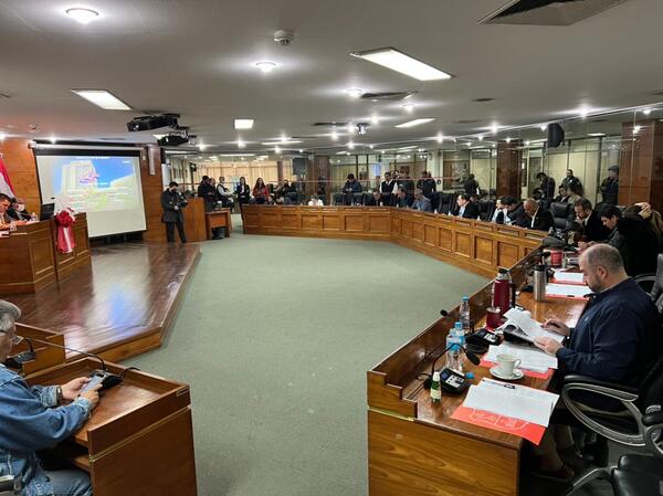 Junta Municipal de Asunción aprobó astronómico préstamo de G. 250.000 millones