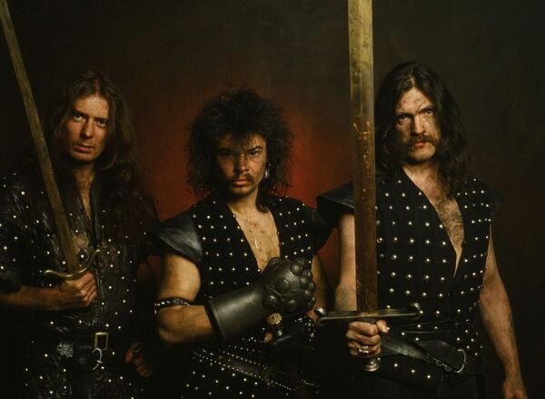 Motörhead celebra el 40 aniversario de “Iron Fist” con ediciones especiales