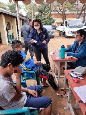 Asisten a personas privadas de libertad de la penitenciaría de CDE - La Clave
