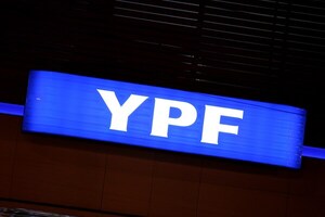 La petrolera argentina YPF gana 1.046 millones de dólares en el primer semestre - MarketData