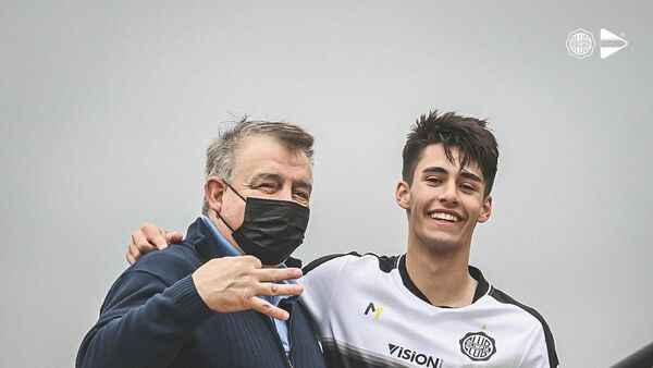 Ever Almeida: "Matías es muy buen jugador, pero le están cargando mucho la mochila"